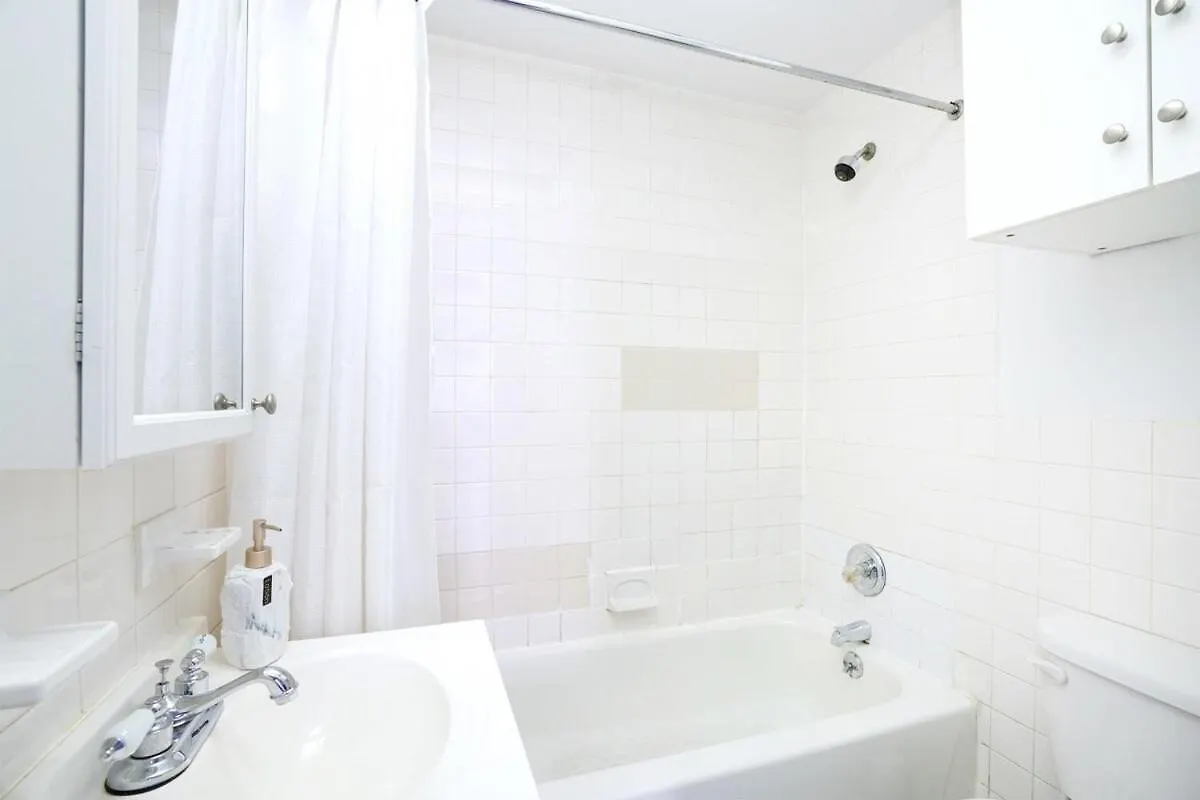 شقة 83-2Fe Ues Central Park Newly Furnished Studio نيو يورك الولايات المتحدة الأمريكية